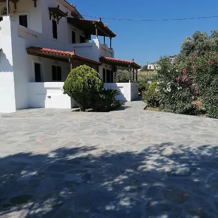 Lefakis Aegean Breeze Ormos (Andros)