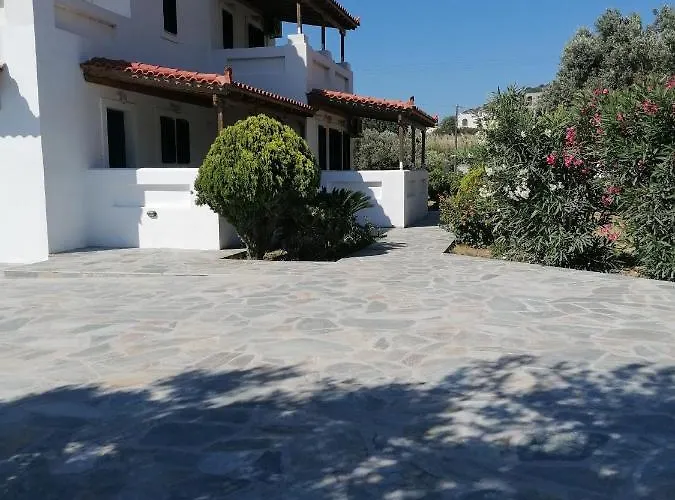 Lefakis Aegean Breeze Ormos (Andros)