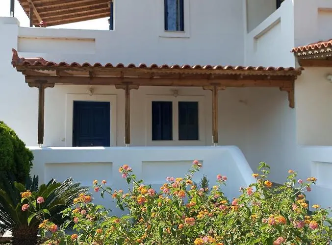 Lefakis Aegean Breeze * Ormos (Andros)